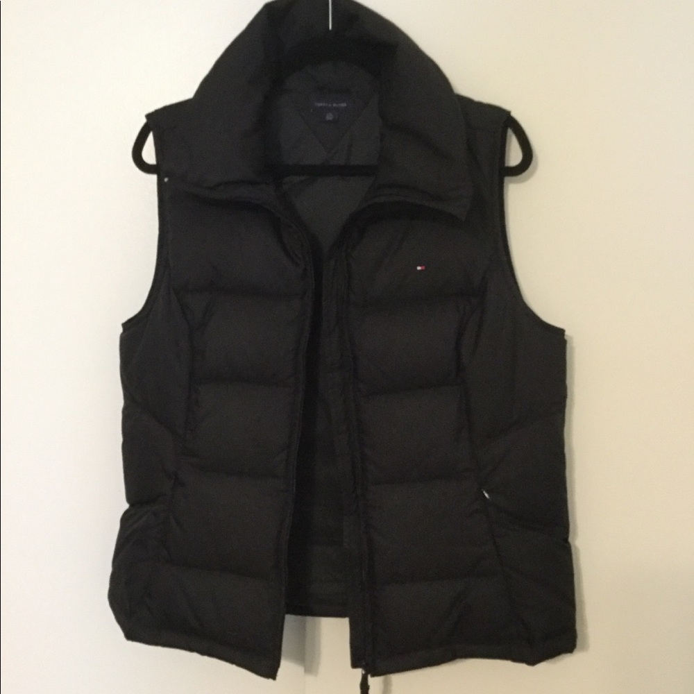 Black Tommy Hilfiger Puffer Vest. L Worn once. EUC - Picture 6 of 8